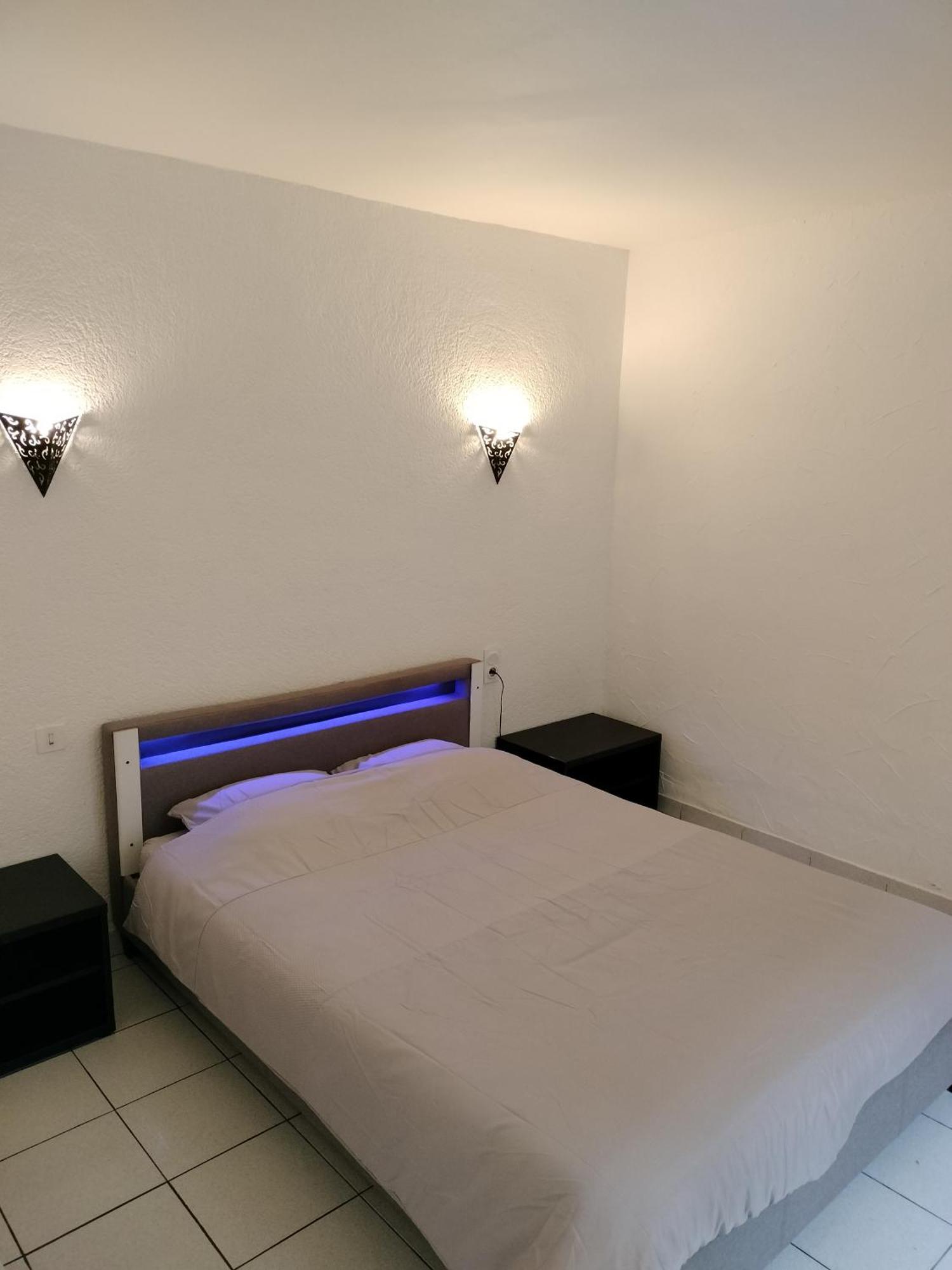 Appartement Cosy Avec Patio En Rdc ペルピニャン エクステリア 写真